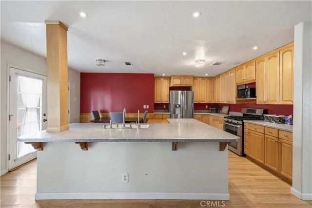 19525 Steinway, Canyon Country, CA 91351