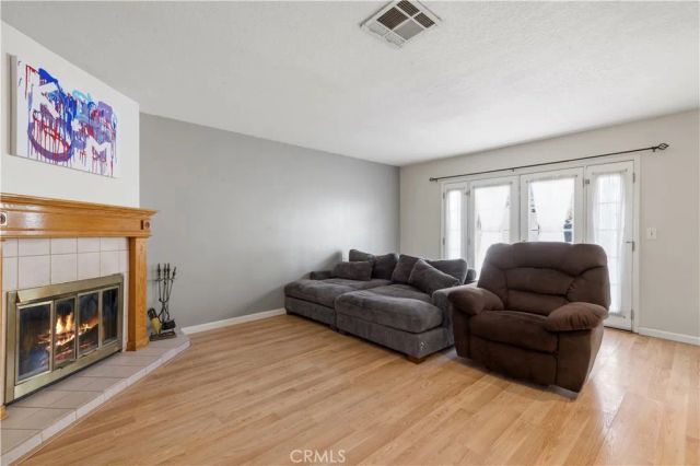 19525 Steinway, Canyon Country, CA 91351