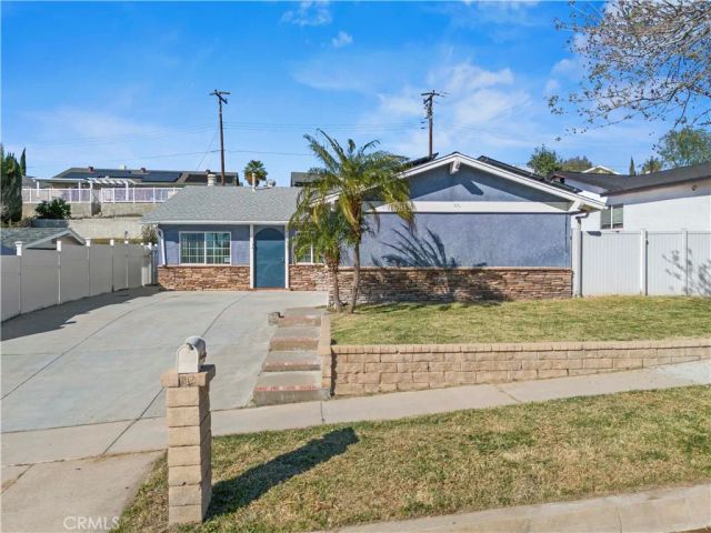 19525 Steinway, Canyon Country, CA 91351