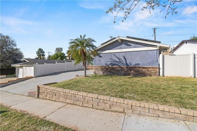 19525 Steinway, Canyon Country, CA 91351