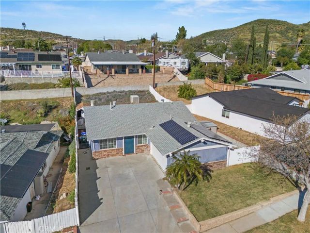 19525 Steinway, Canyon Country, CA 91351