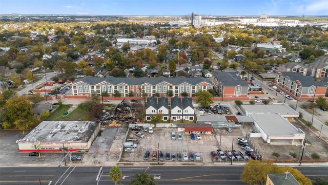 7220 Avenue B, Houston, TX 77011