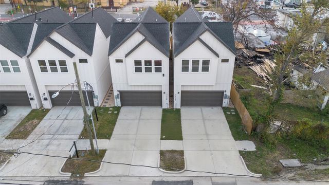 7220 Avenue B, Houston, TX 77011