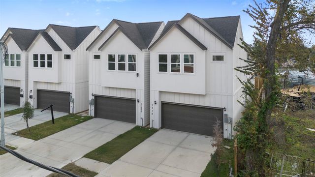 7220 Avenue B, Houston, TX 77011