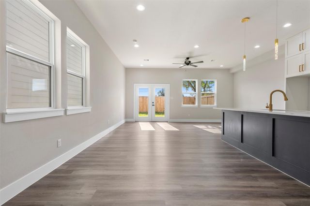 7220 Avenue B, Houston, TX 77011