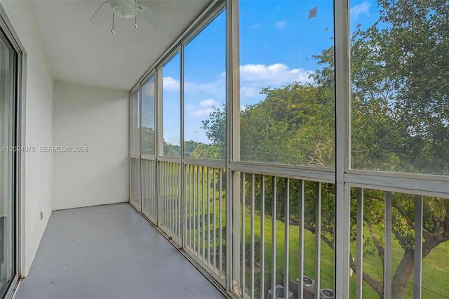 101 SW 132nd Way 315J, Pembroke Pines, FL 33027
