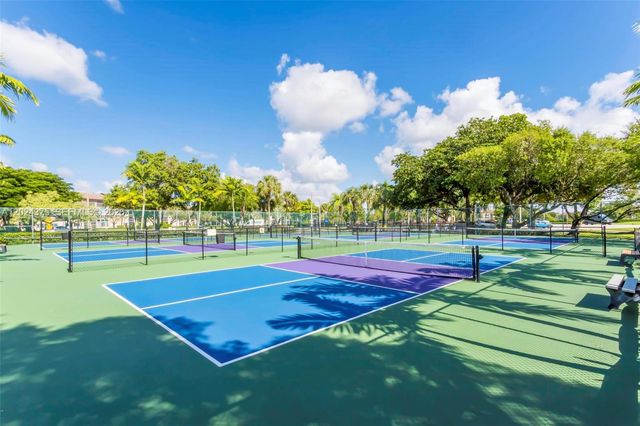 101 SW 132nd Way 315J, Pembroke Pines, FL 33027