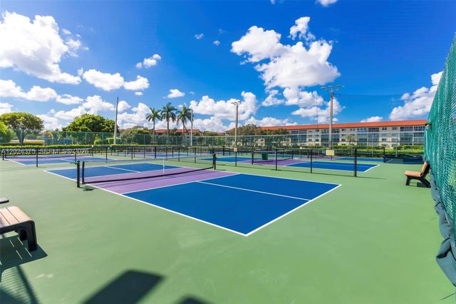 101 SW 132nd Way 315J, Pembroke Pines, FL 33027