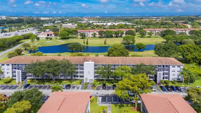 101 SW 132nd Way 315J, Pembroke Pines, FL 33027
