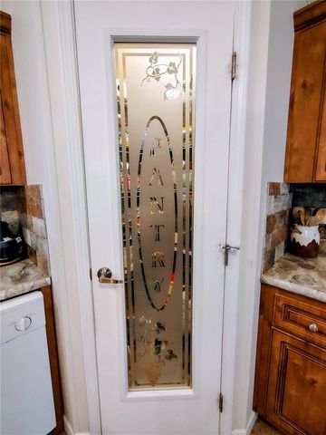 1912 CR 439C, Lake Panasoffkee, FL 33538