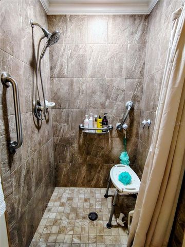 1912 CR 439C, Lake Panasoffkee, FL 33538