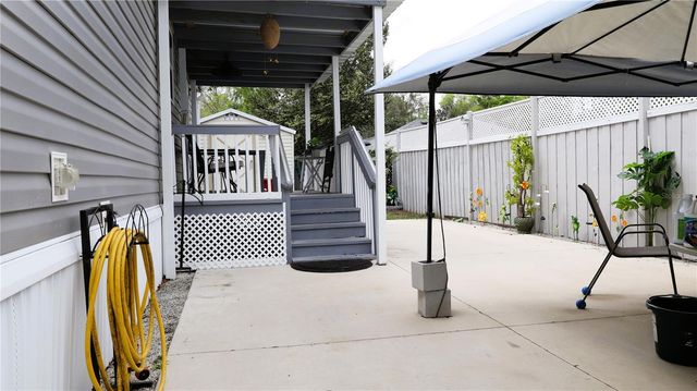 1912 CR 439C, Lake Panasoffkee, FL 33538