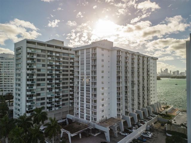 1228 West Ave 704, Miami Beach, FL 33139