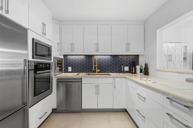 1228 West Ave 704, Miami Beach, FL 33139