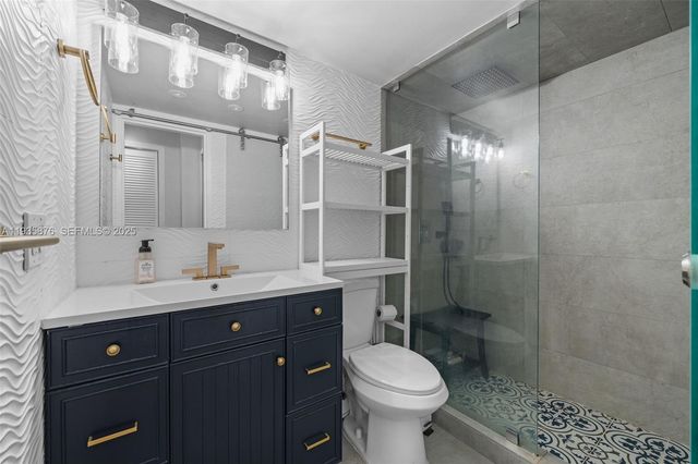 1228 West Ave 704, Miami Beach, FL 33139