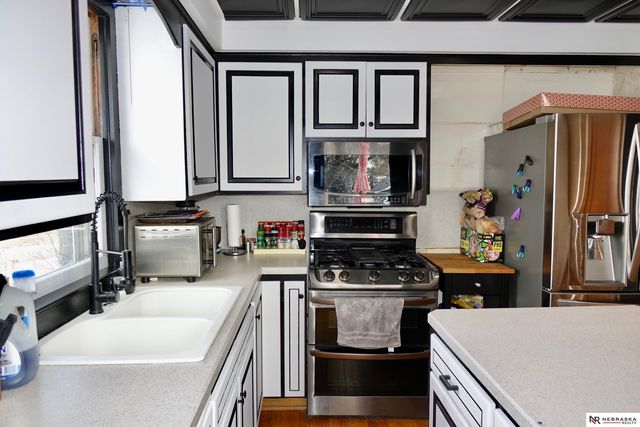 1938 South 50th Street, Omaha, NE 68106