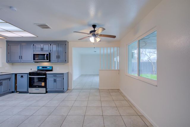 305 Portola Way, Tracy, CA 95376