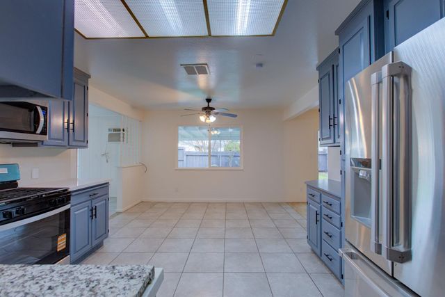 305 Portola Way, Tracy, CA 95376