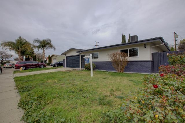 305 Portola Way, Tracy, CA 95376