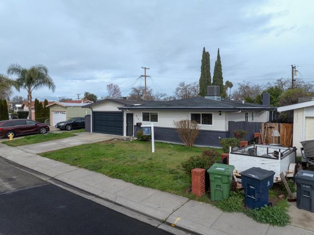 305 Portola Way, Tracy, CA 95376