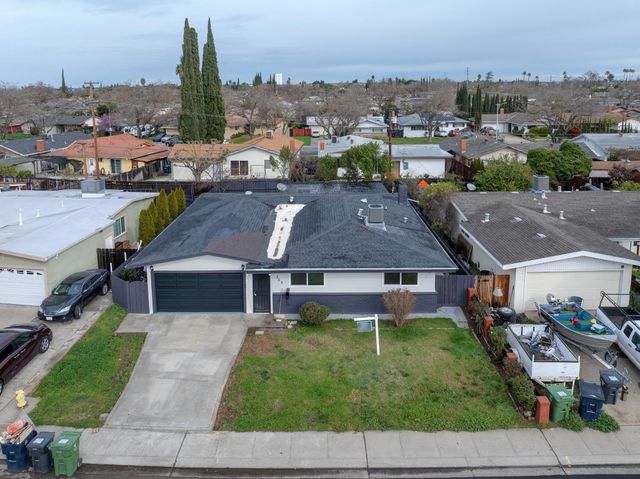 305 Portola Way, Tracy, CA 95376