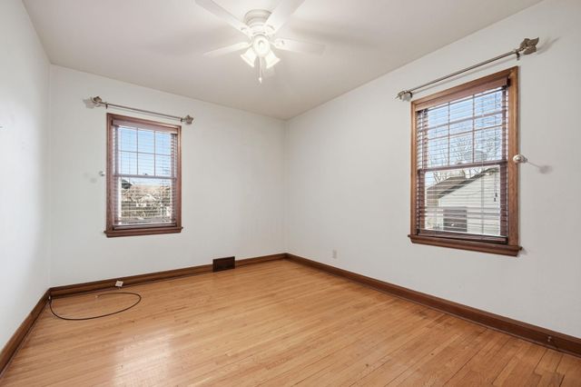 1532 Canfield Avenue, Saint Paul, MN 55108