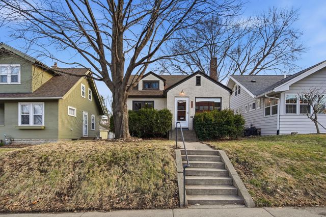 1532 Canfield Avenue, Saint Paul, MN 55108