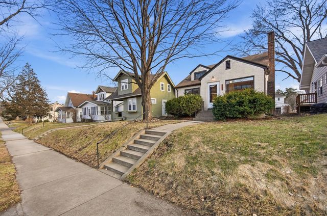 1532 Canfield Avenue, Saint Paul, MN 55108