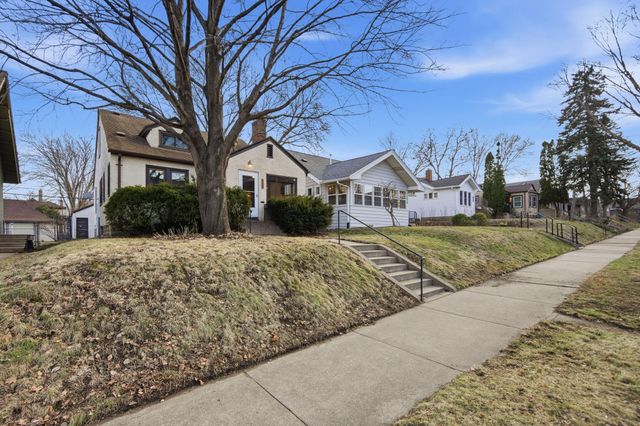 1532 Canfield Avenue, Saint Paul, MN 55108