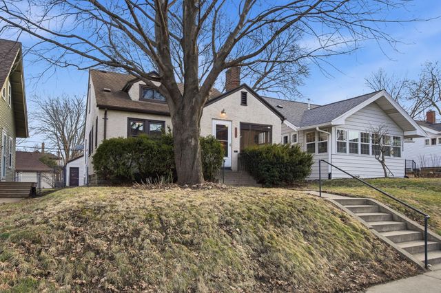 1532 Canfield Avenue, Saint Paul, MN 55108