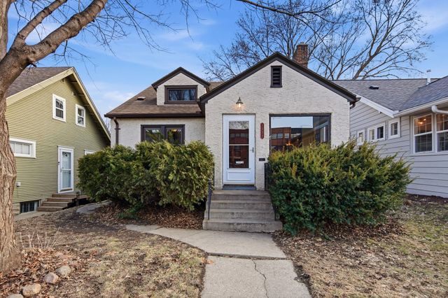 1532 Canfield Avenue, Saint Paul, MN 55108