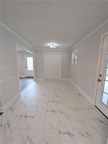1892 Lake Road, Thomasville, NC 27360