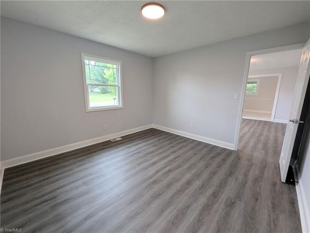 1892 Lake Road, Thomasville, NC 27360