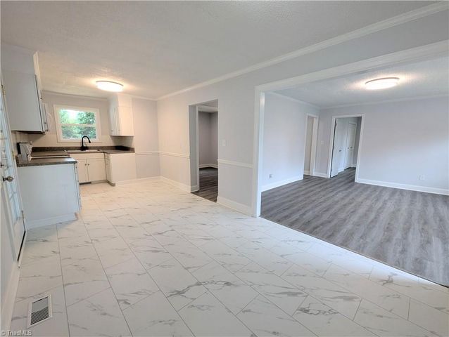 1892 Lake Road, Thomasville, NC 27360
