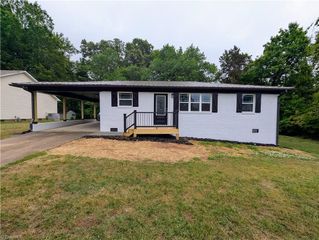 1892 Lake Road, Thomasville, NC 27360