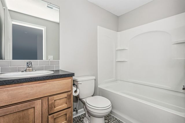 4560 N Atherton St, Maize, KS 67101