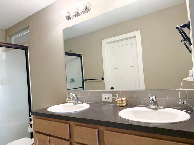 4560 N Atherton St, Maize, KS 67101