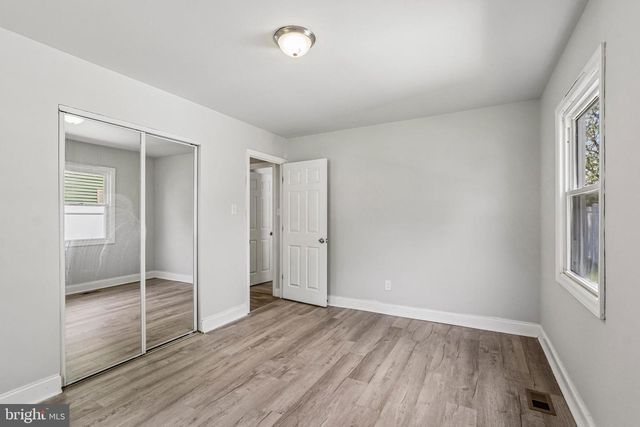 6 NEWPORT LN, Willingboro, NJ 08046