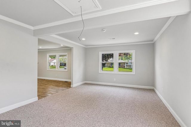 6 NEWPORT LN, Willingboro, NJ 08046