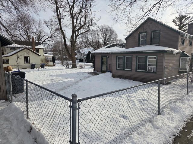 123 S Broad STREET, Elkhorn, WI 53121