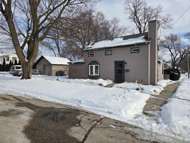 123 S Broad STREET, Elkhorn, WI 53121