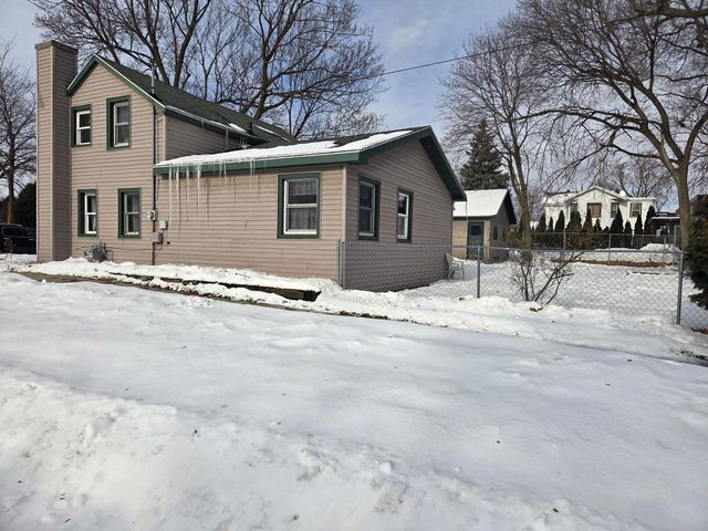 123 S Broad STREET, Elkhorn, WI 53121