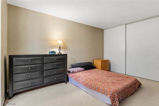 2209 Short Pine Drive, Las Vegas, NV 89108