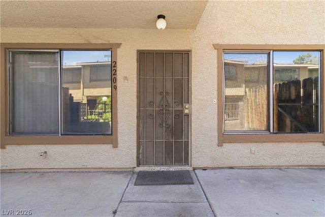 2209 Short Pine Drive, Las Vegas, NV 89108