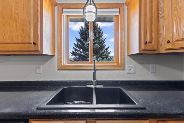 527 4th Circle Drive SE, Lonsdale, MN 55046