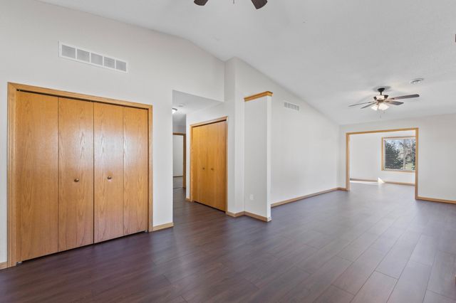 527 4th Circle Drive SE, Lonsdale, MN 55046