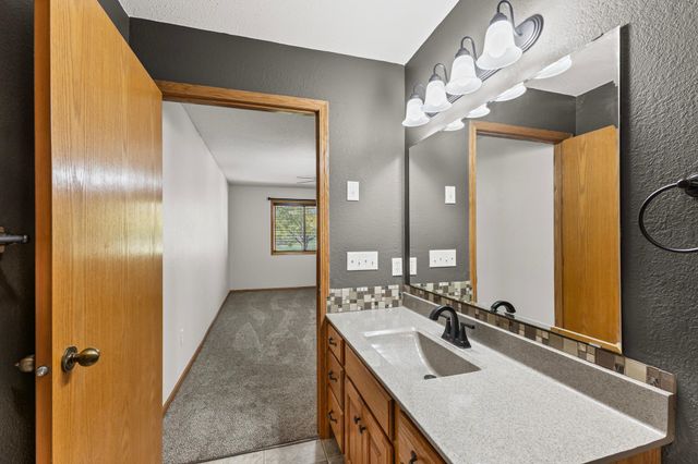 527 4th Circle Drive SE, Lonsdale, MN 55046