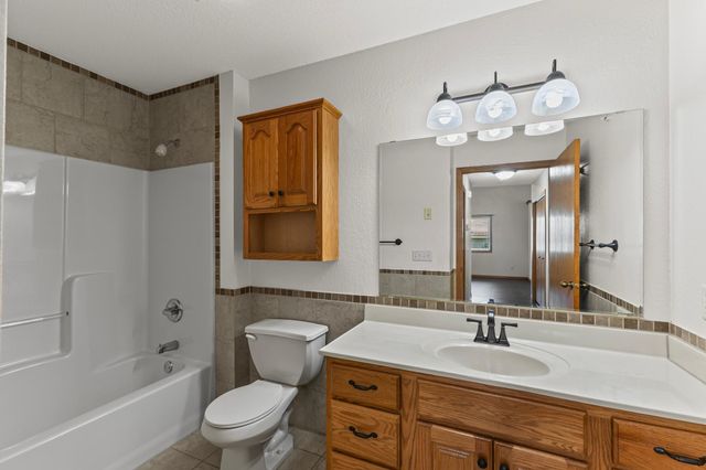 527 4th Circle Drive SE, Lonsdale, MN 55046