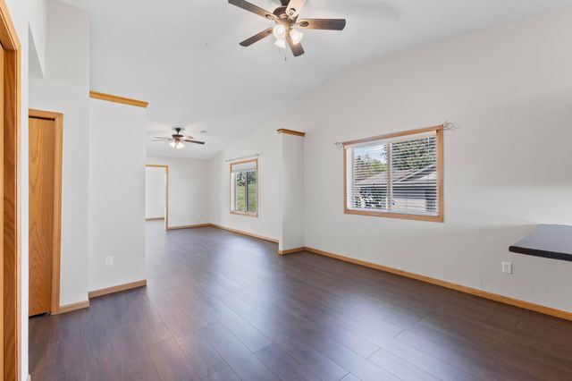 527 4th Circle Drive SE, Lonsdale, MN 55046