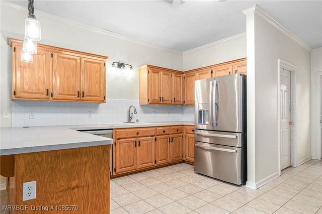 1912 Parkridge Drive, Van Buren, AR 72956